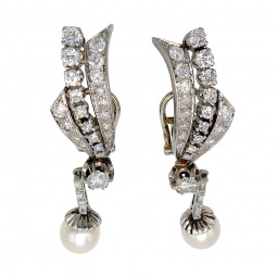 Diamond and Pearl Earclip Statement Earrings in Platinum