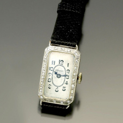 Gruen Diamond Platinum Wrist Watch | Womans Circa 1930s
