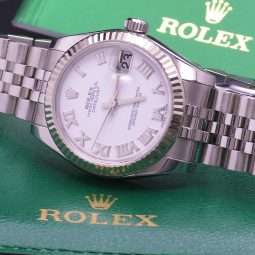 Woman’s Rolex Datejust 31 Wrist Watch with Rolex Service Booklet | Luxury High Grade