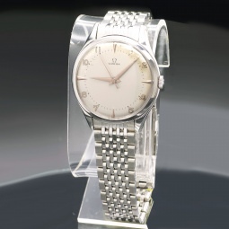 Omega 38mm Oversize 1940s Wristwatch, Ref. 2505-7 – Vintage Swiss Timepiece