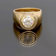 Diamond Solitaire Ring 14K Yellow Gold – Bezel Setting, Wide Band