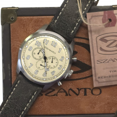 SZANTO Ref. 2002 Chronograph Wristwatch NOS | 46mm | Original Box, Tag & Booklet