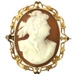 Classical Female Profile Sardonyx Shell Cameo in 10K Rose Gold Frame Brooch
