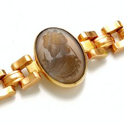 Intaglio Agate Bracelet | 18K Gold | Estate Jewelry