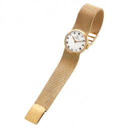 Universal Geneve 18K Rose-Gold Lady’s Bracelet Style Wrist Watch
