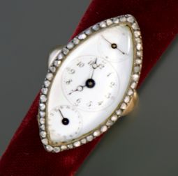 RARE 18K YELLOW GOLD SWISS RING WATCH WITH DIAMOND BEZEL CA1840 (See Video)